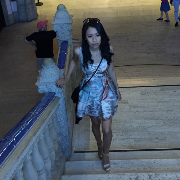 Bebe dress - Picture 5 of 6